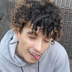 Meet your Posher, Logan